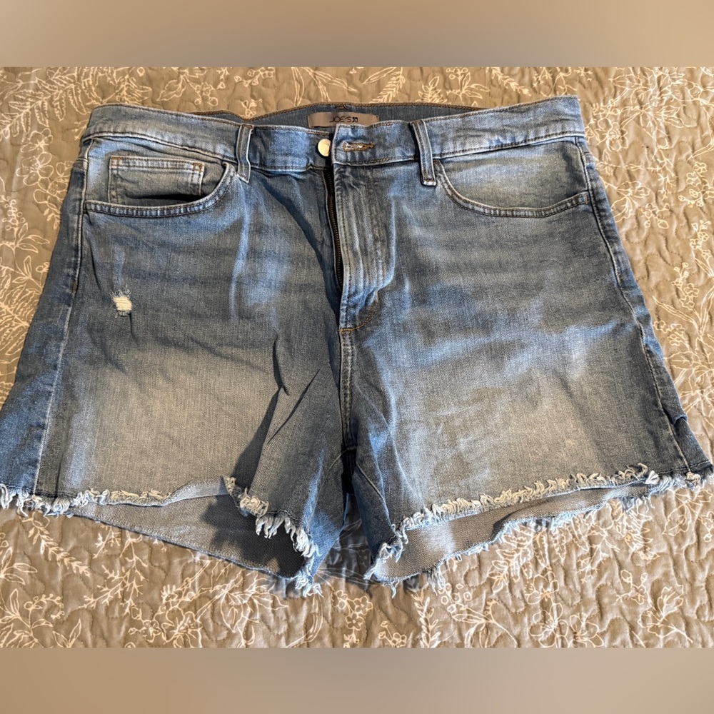 Joe's Relaxed Jean Shorts Light Blue Frayed Hem Ladies Sz 32